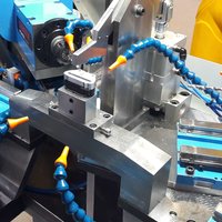 Robotik-Bauteile in Bearbeitung